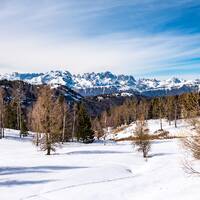 Monte Bondone - lyžovanie s výhľadom na Brentské Dolomity