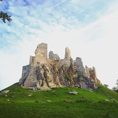 hrad Hrušov