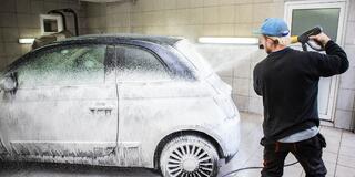 Umývanie exteriéru, interiéru auta, tepovanie, vosk či dezinfekcia klimatizácie auta ozónom