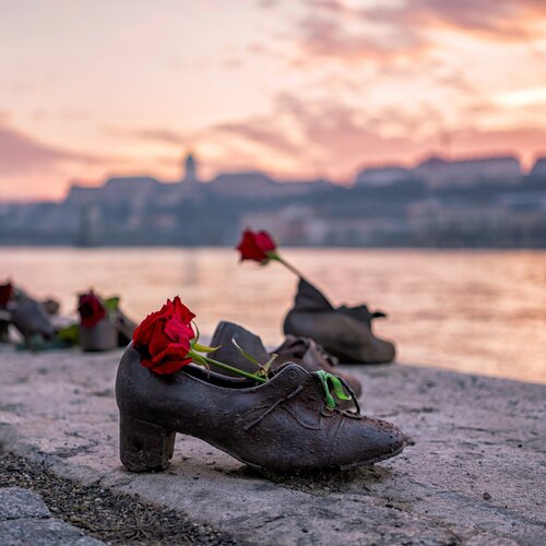 Pamätník topánok na brehu Dunaja