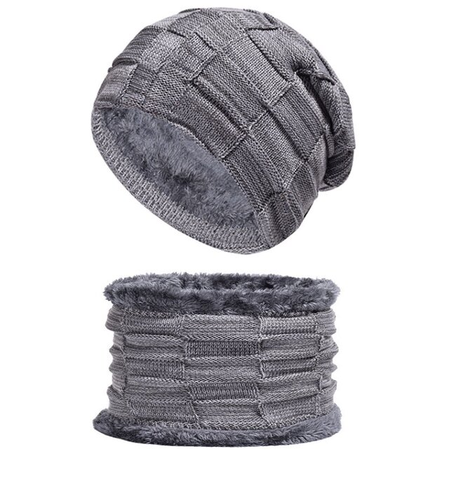 Set nákrčníka a čiapky