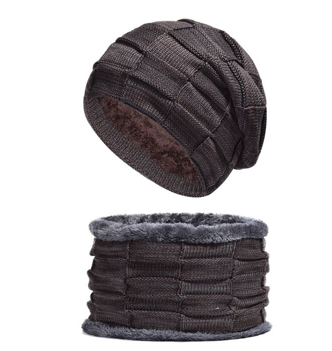 Set nákrčníka a čiapky