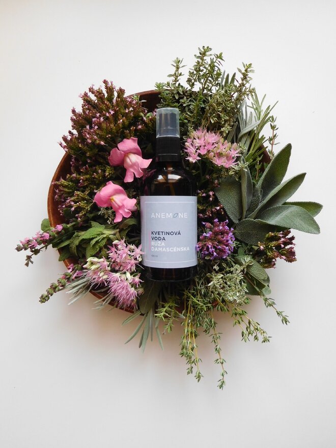 100 ml Organická kvetinová voda (ruža damascénska)