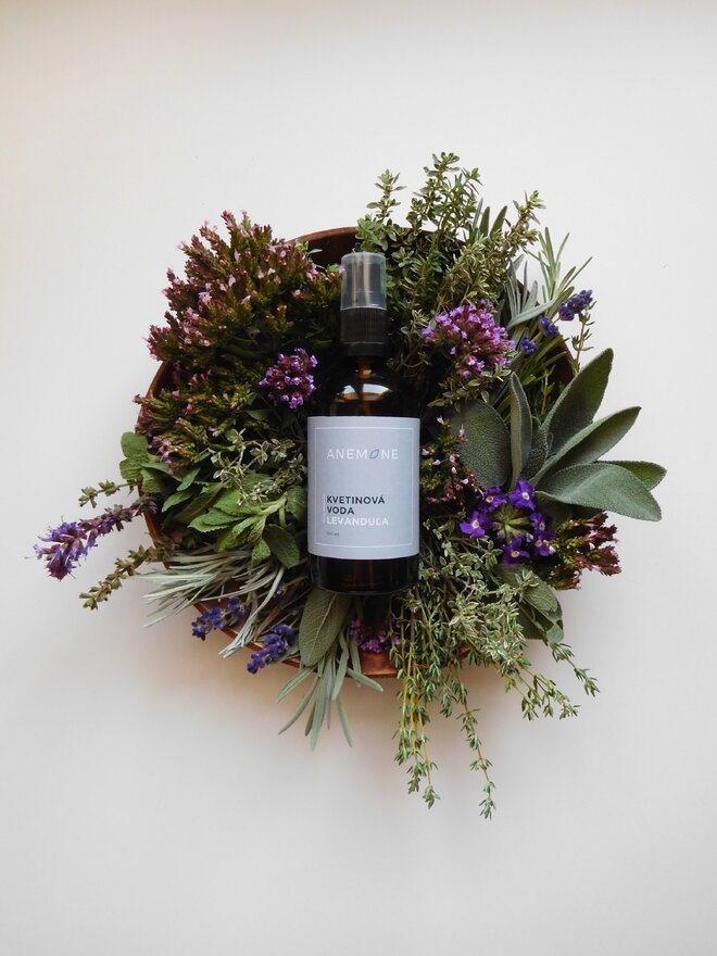 100 ml Organická kvetinová voda (levanduľa)