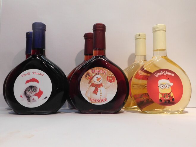 6 x 0,5 l MIX ovocných vín s vianočnou etiketou (ríbezľa / jahoda / broskyňa)