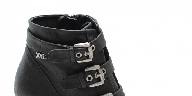 Čierne kotníčkové topánky s prackami Xti