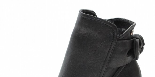 Čierne kotníčkové topánky s mašľou Xti
