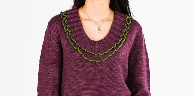 Dámsky fialový sveter s volánikmi v dekolte Emma Pernelle