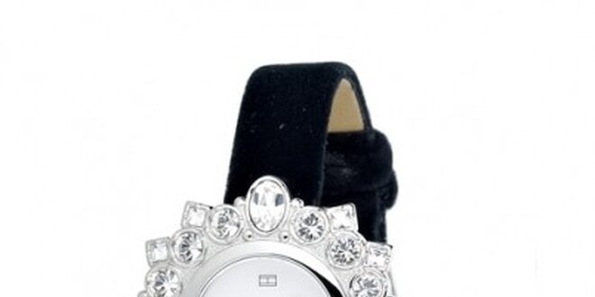 Dámske náramkové hodinky Tommy Hilfiger s čiernym zamatovým remienkom