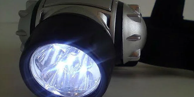 Čelovka s LED svetlami
