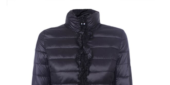 Dámska čierna prešívaná bunda so stojáčikom a volánikmi Minority