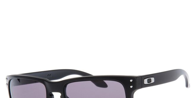 Hranaté čierne slnečné okuliare Oakley