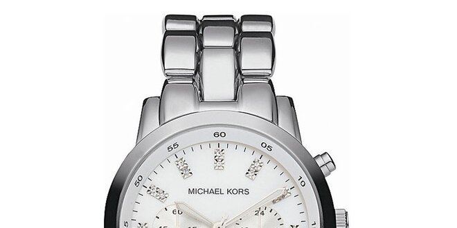 Oceľové hodinky v striebornej farbe s chronografom a dátumovkou Michael Kors