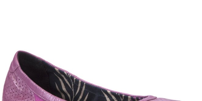 Dámske fialové balerínky so vzorovanou stielkou Clarks