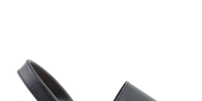 Dámske čierne kožené sandále na kline Daneris