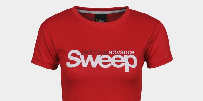 Dámske červené tričko s krátkym rukávom a značkou Sweep