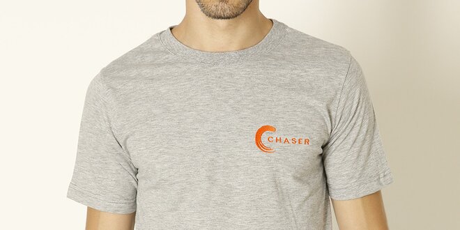 Pánske šedé tričko s oranžovým nápisom Chaser