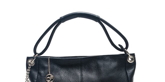 Dámska čierna kožená kabelka s ozdobnými strapcami Carla Ferreri