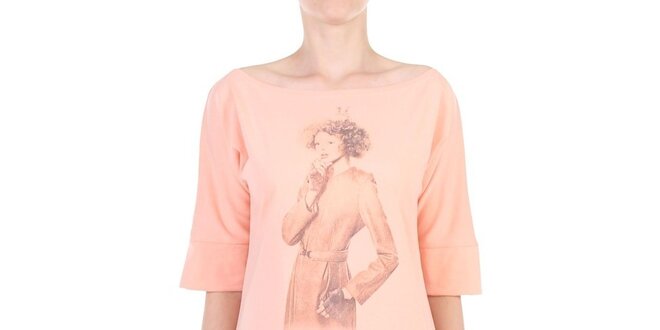 Dámske predĺžené broskyňové tričko Yuliya Babich s lodičkovým výstrihom a potlačou dámy