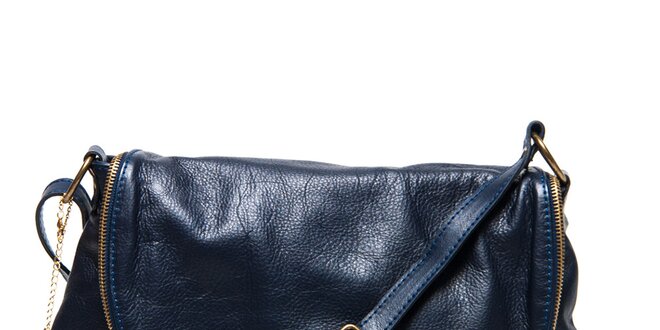 Dámska tmavo modrá kožená kabelka s príveskom a strapcom Isabella Rhea