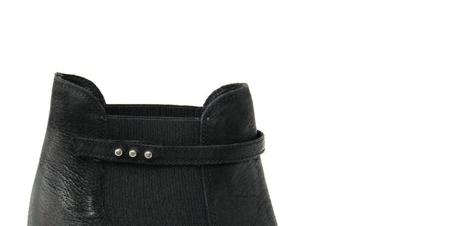 Dámske čierne kožené členkové topánky s ozdobnou prackou Paola Ferri