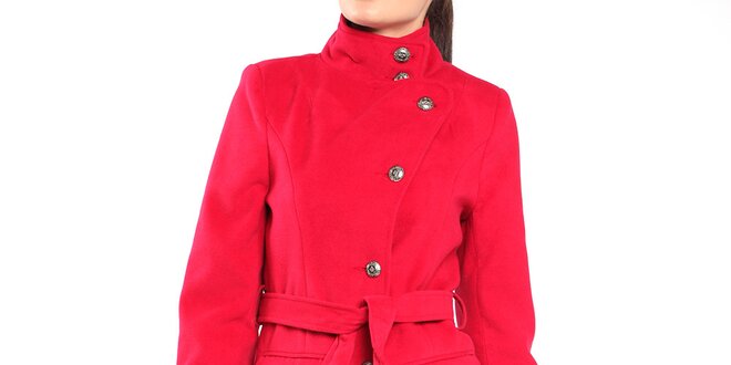 Dámsky červený kabát s ozdobnými gombíkmi Vera Ravenna