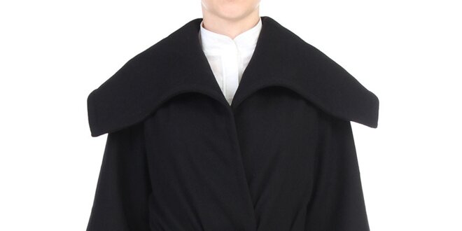 Dámsky čierny krátky kabátik so zaväzovaním v páse Yuliya Babich