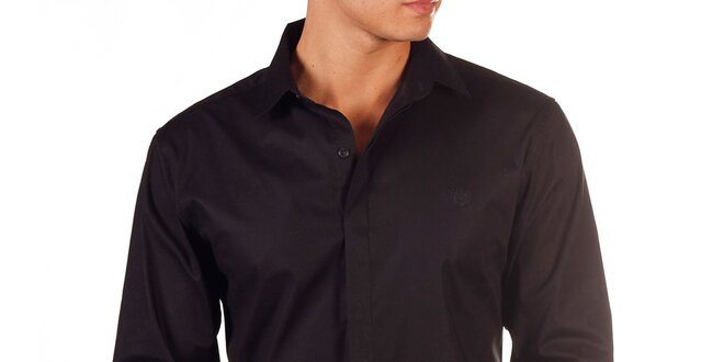 Pánska čierna košeľa s výšivkou na hrudi Bendorff