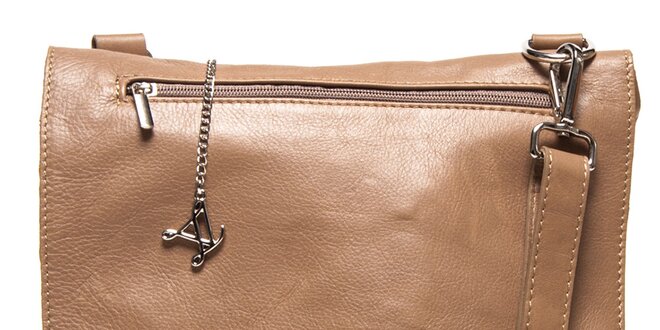 Dámska hnedá kožená kabelka s klopou Luisa Vannini
