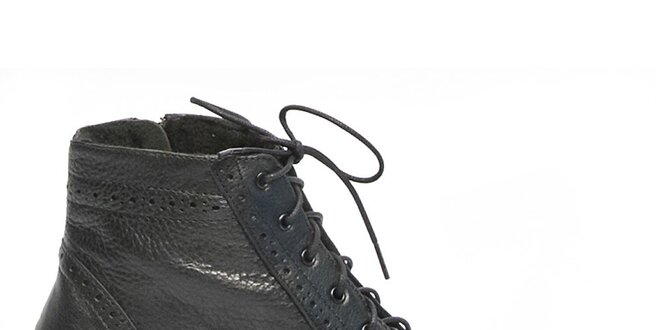 Dámske čierne členkové topánky so šnúrkami Moda Italiana
