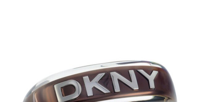 Dámsky hnedý metalický náramok s logom DKNY