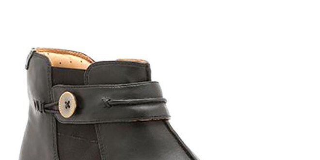 Dámske čierne členkové topánky so zipsom Clarks
