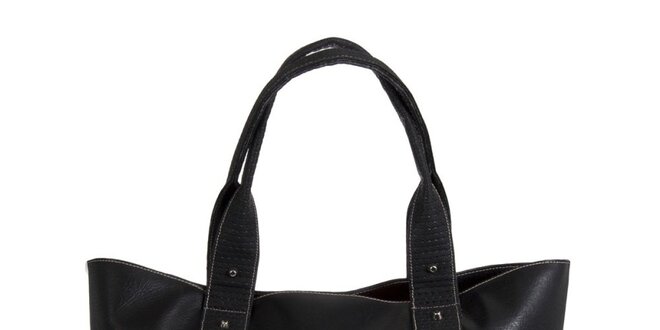 Dámska čierna kabelka s cvočkami Paola Pitti