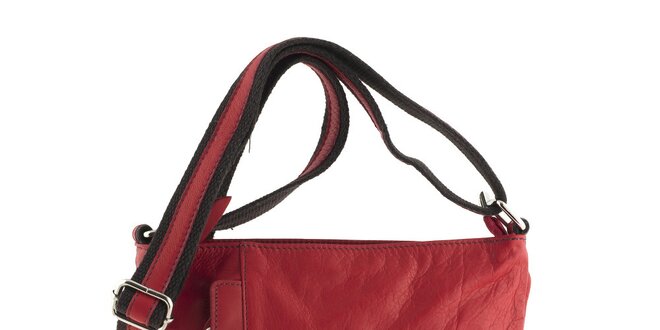 Dámska červená kabelka s vonkajším vreckom Classe Regina