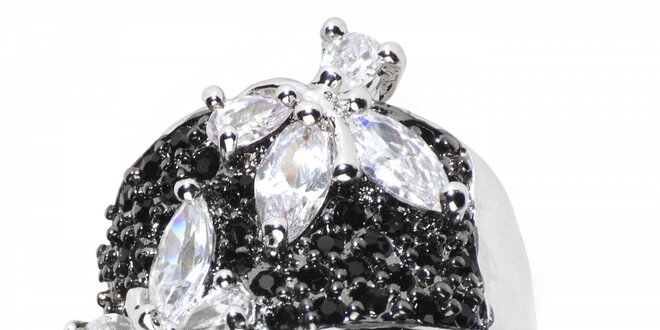Dámsky strieborný prsteň Bague a Dames s čiernymi zirkónmi a bielymi kryštálmi