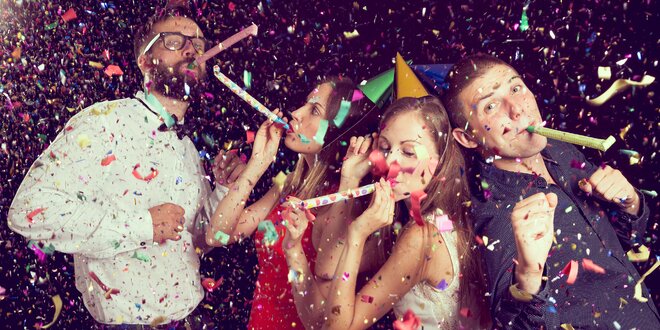 Silvestrovská party na na lodi! Žúr na Dunaji aj s DJom, barom a občerstvením!