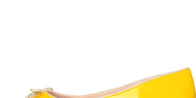 Dámske žlté lakované baleríny Made in Italia s béžovým lemom