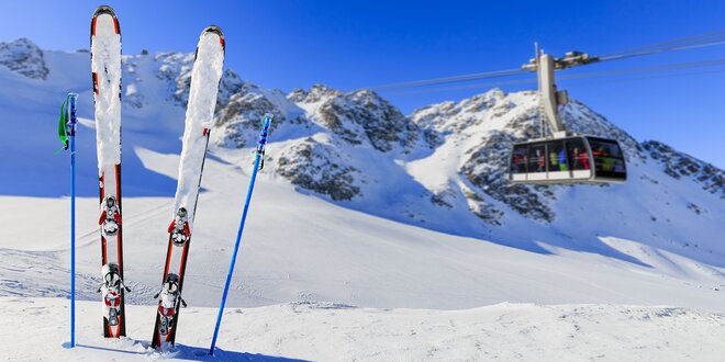 Požičanie lyžiarskeho alebo snowboardového kompletu v Drienici na celý deň