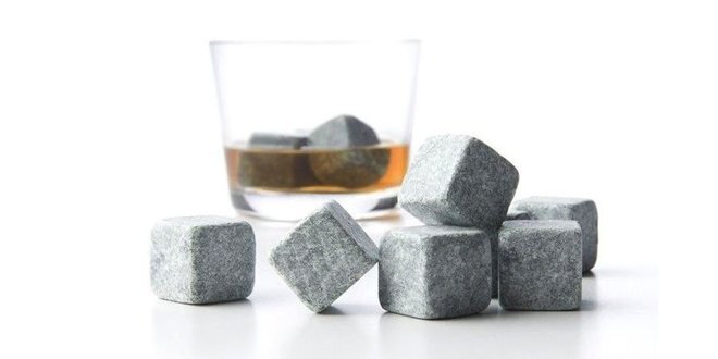 Whiskey Stones - ľadové kamene pre ochladenie nápojov