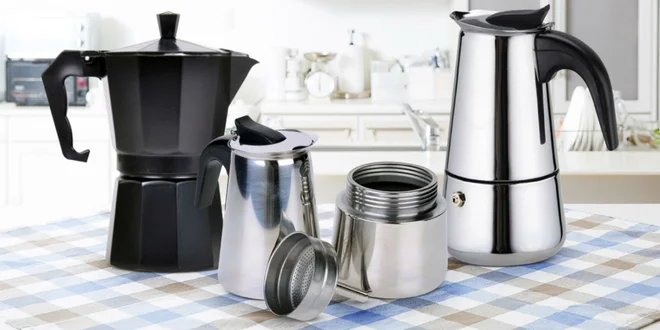 Moka kanvičky pre prípravu silnej lahodnej kávy