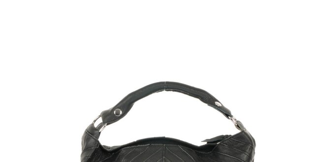 Dámska čierna kožená kabelka s šikmým štvorcovým prešívaním Marina Galanti