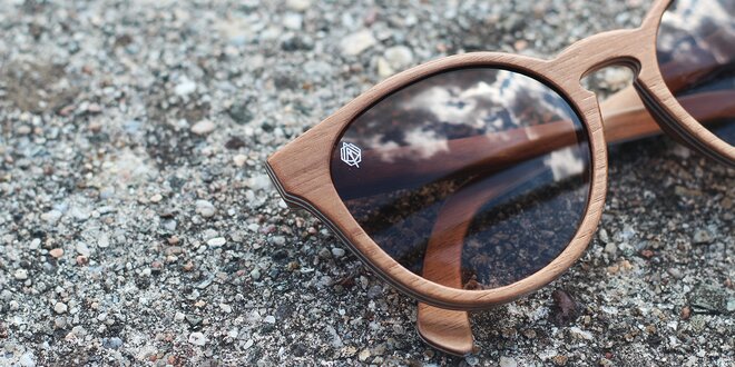 Ťažký štýl! Elegantné slnečné okuliare s dreveným rámom