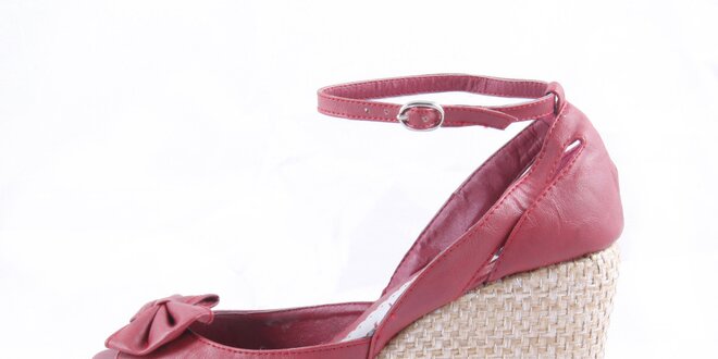Dámske červené sandálky na platforme Maria Mare