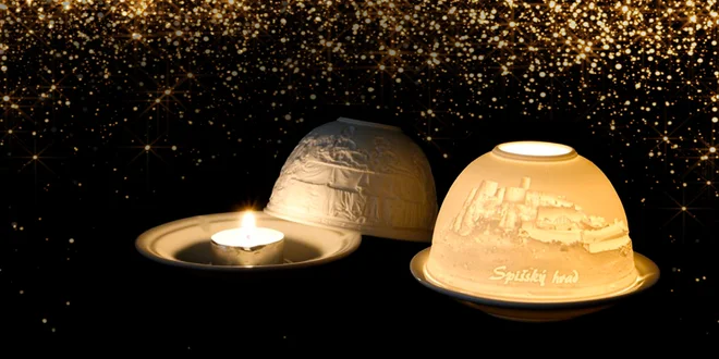 Reliéfne porcelánové svietniky so slovenskými motívmi