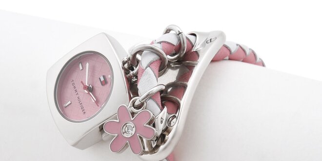 Dámske ružovo-biele hodinky s remienkom a príveskami Tommy Hilfiger