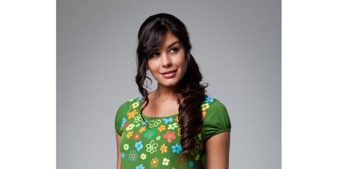 Dámske zelené tričko Como Una Regadera s kvetinovým motívom