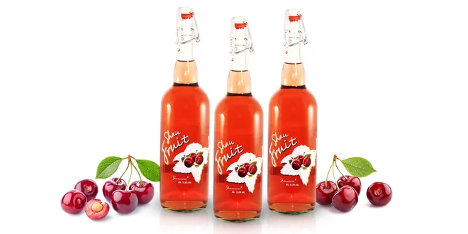 Slovenské višňové víno Shaufruit