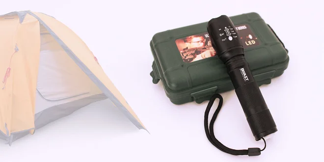 Praktická baterka Beast LED Flashlight
