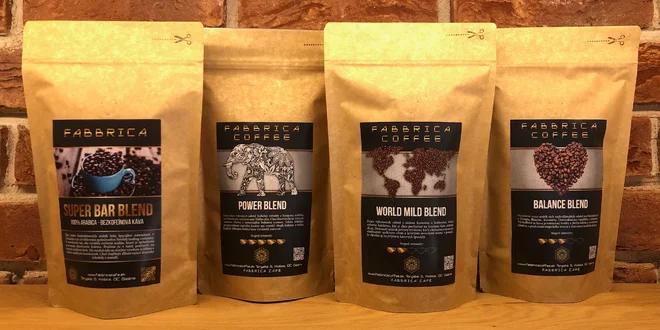 100, 225 a 1000 g balenia káv od Fabbrica Coffee