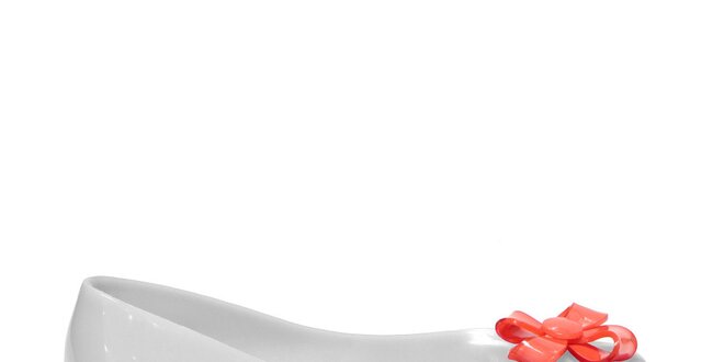 Dievčenské biele balerínky s červenou kvetinou Favolla